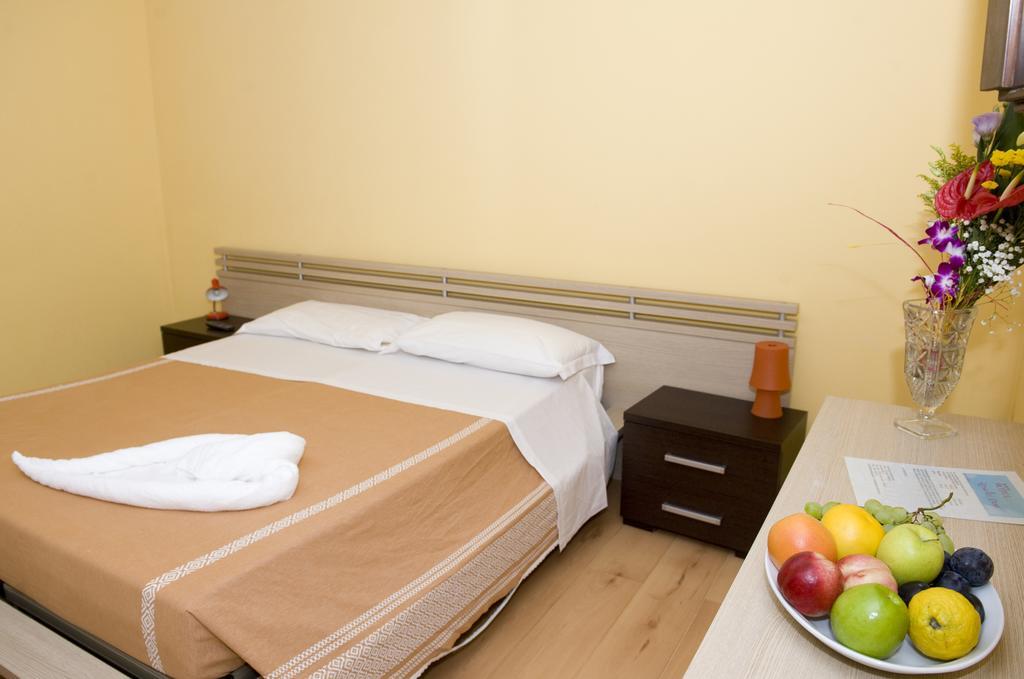 Hotel Rosa Dei Venti Lignano Sabbiadoro Cameră foto