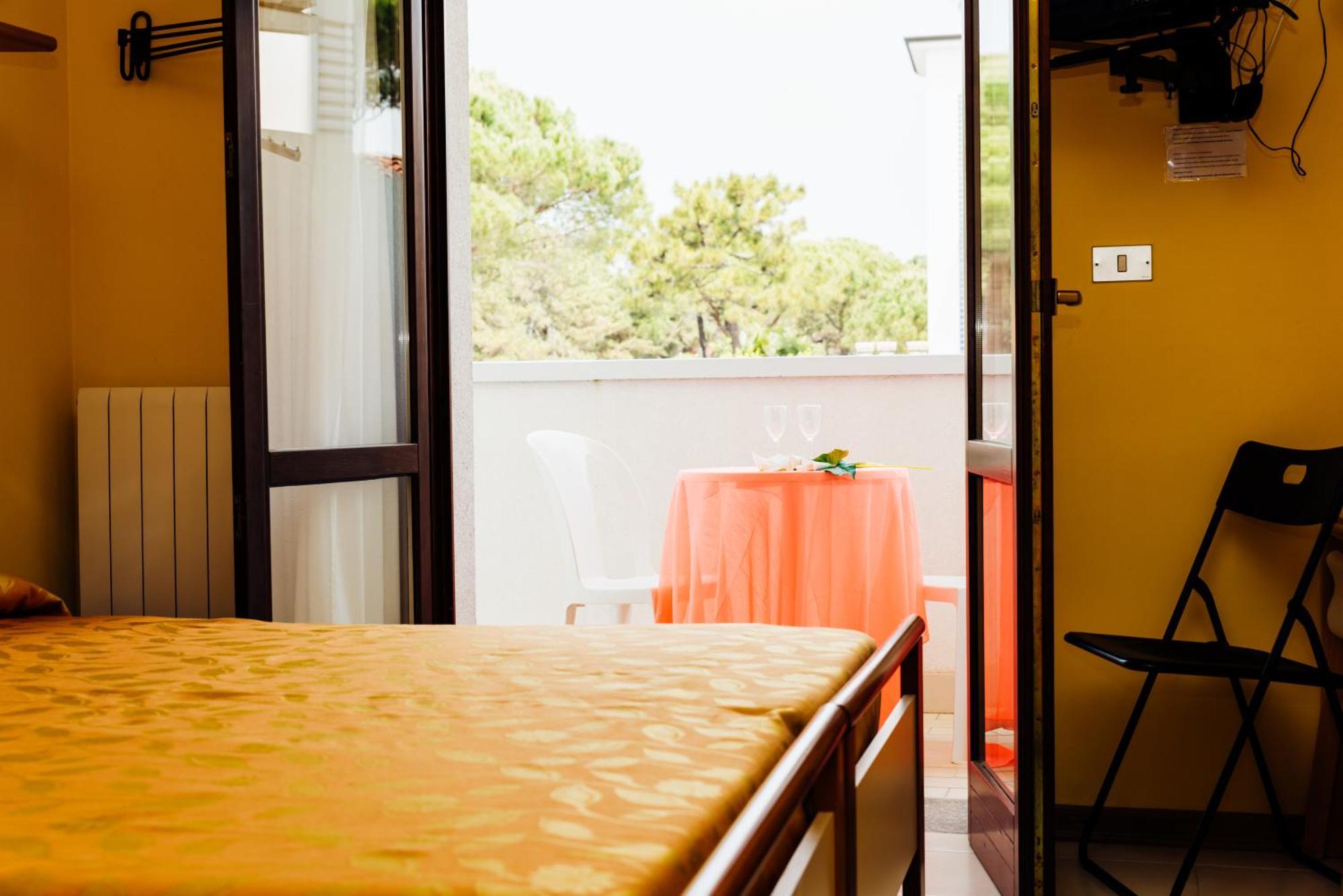 Hotel Rosa Dei Venti Lignano Sabbiadoro Cameră foto